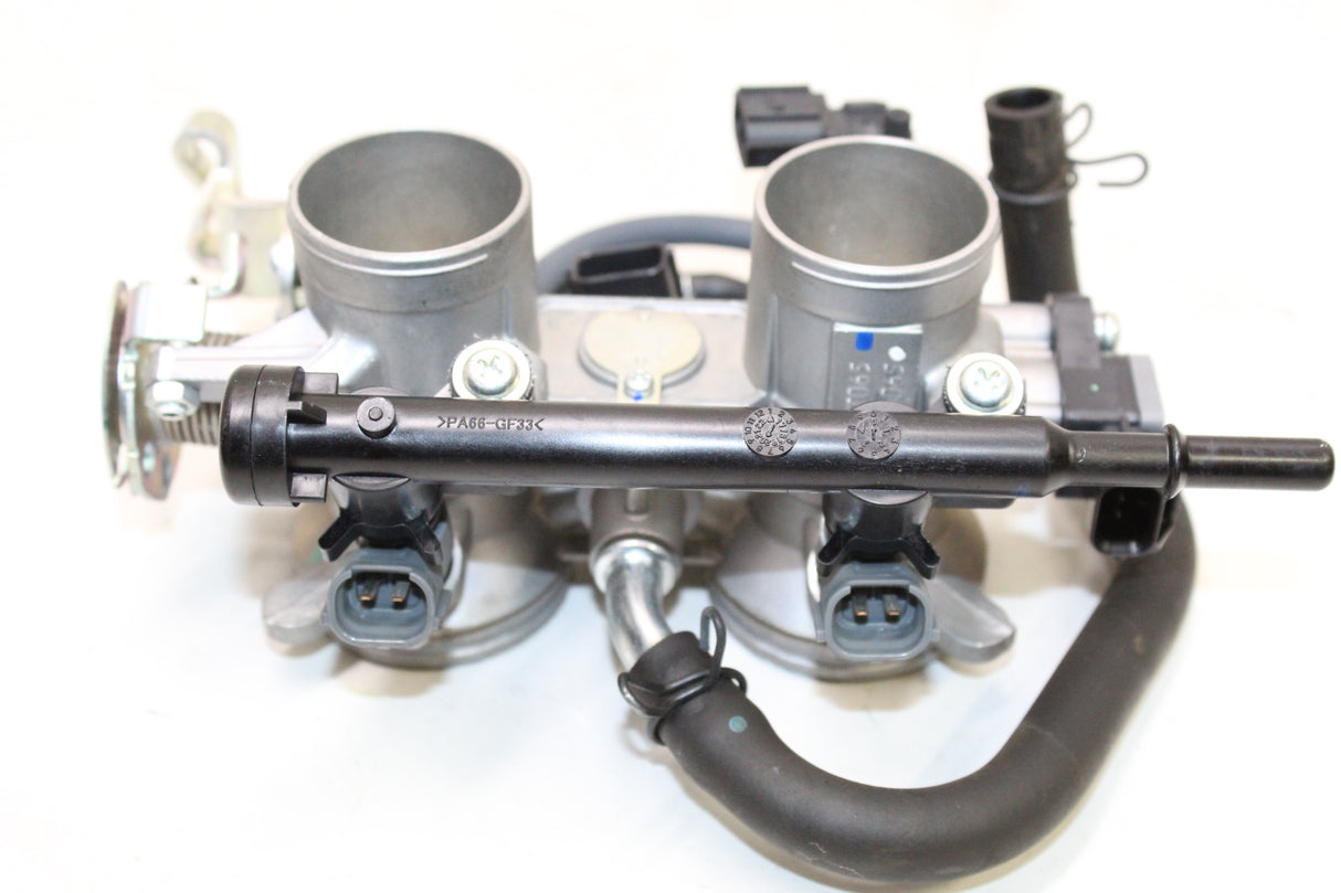 2021 Kawasaki Ninja 400 EX400 OEM MAIN FUEL INJECTORS / THROTTLE BODIES