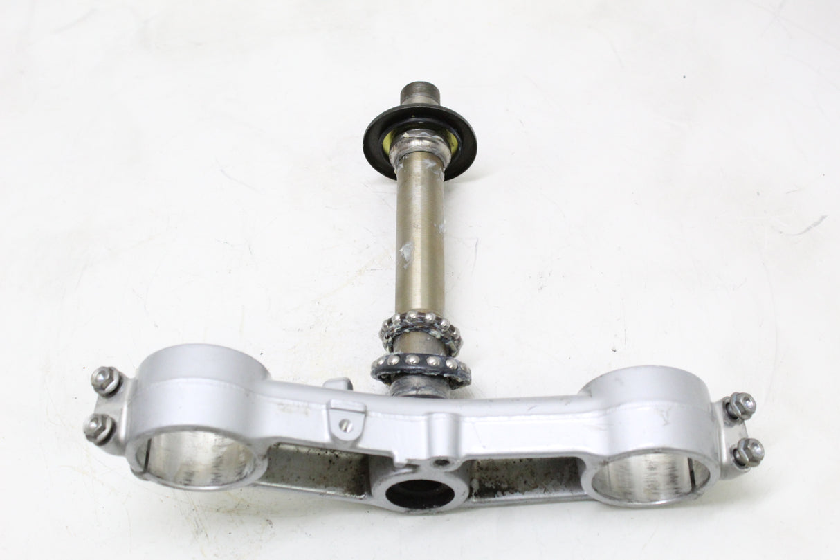 2006 Honda CBR600RR OEM FRONT FORKS CLAMP LOWER TRIPLE TREE STEM