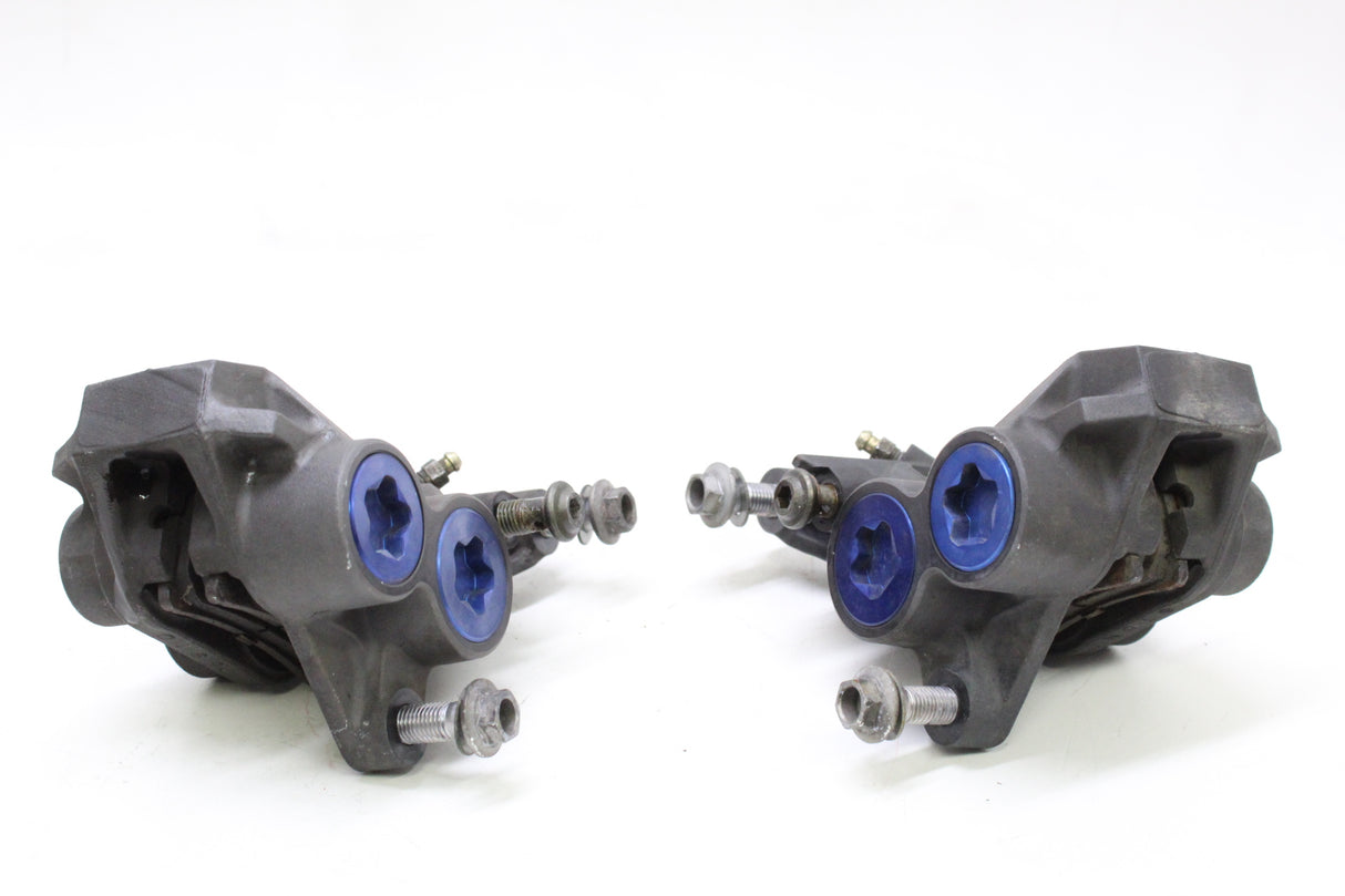 2007 Yamaha YZF R6S OEM RIGHT LEFT FRONT BRAKE CALIPER SET PAIR CALIPERS