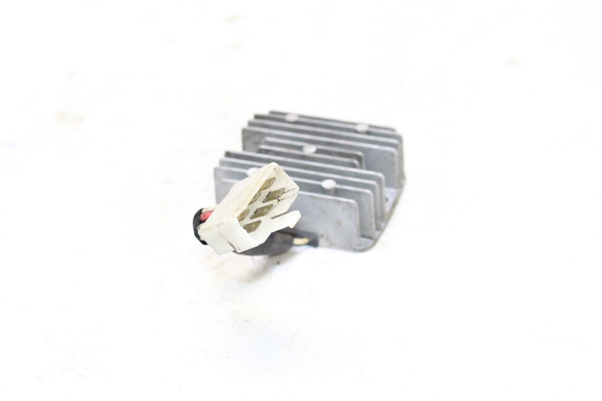 1983 Yamaha XC180 Riva 180 OEM Voltage Regulator Rectifier