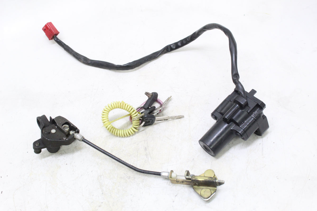 2003 YAMAHA FZ1 FZS1000 FAZER OEM IGNITION SWITCH SEAT LOCK KEY SET