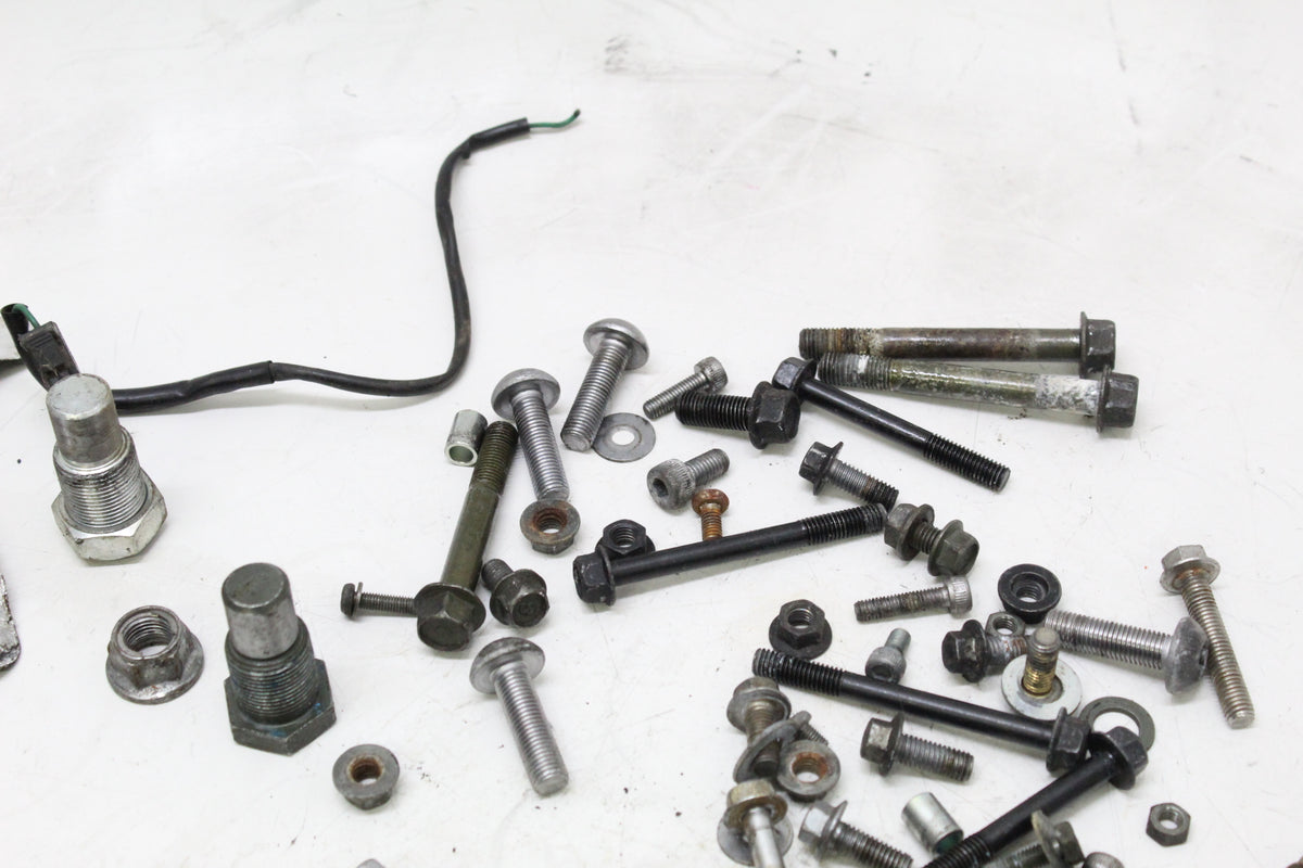 2007 YAMAHA XVS650 V STAR 650 MISC BOLT HARDWARE FASTENER SET