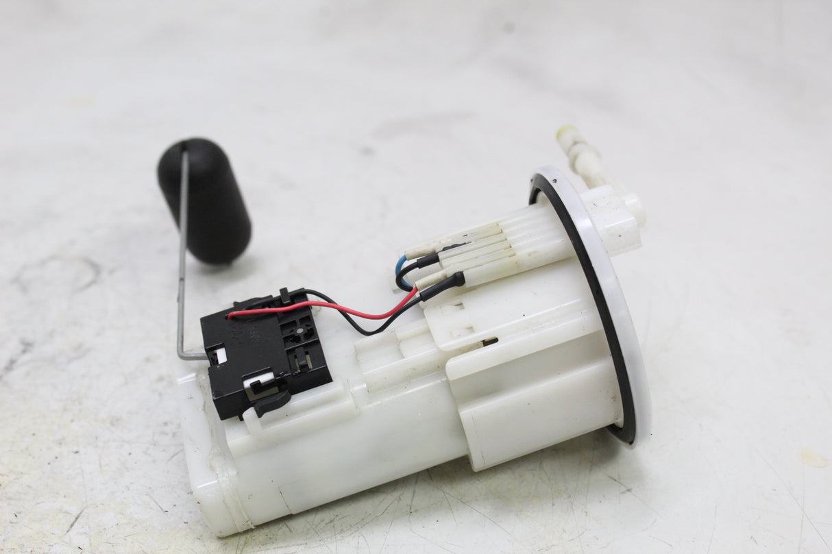 2017 Yamaha FZ10 OEM FUEL PUMP GAS PETROL SENDER UNIT
