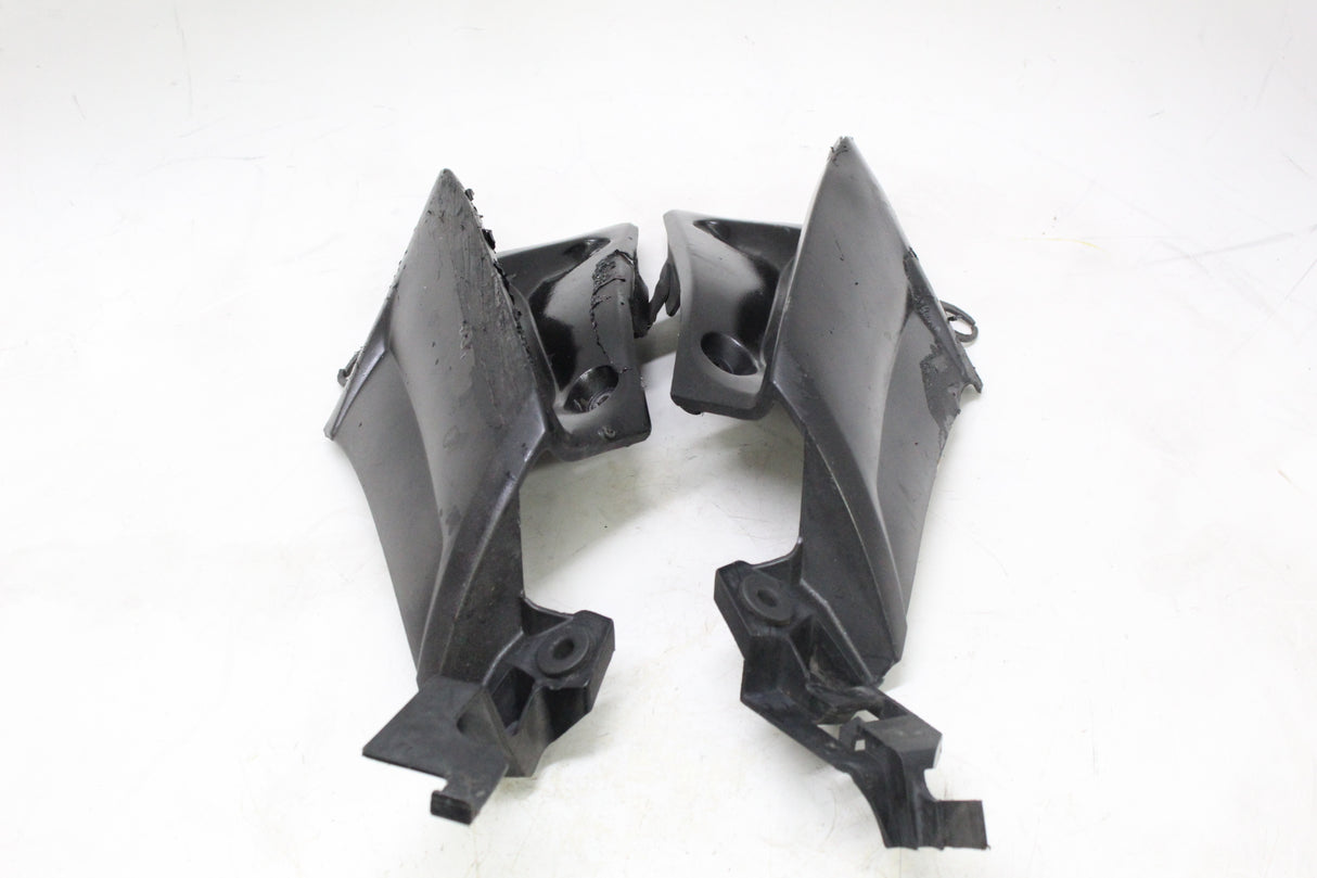 2005 Yamaha YZF R6 OEM LEFT RIGHT LOWER MID SIDE FAIRING COWL PAIR