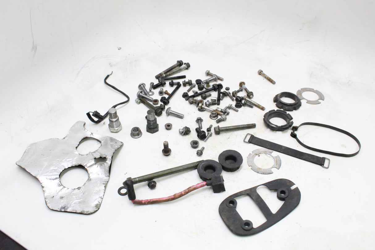 2007 YAMAHA XVS650 V STAR 650 MISC BOLT HARDWARE FASTENER SET