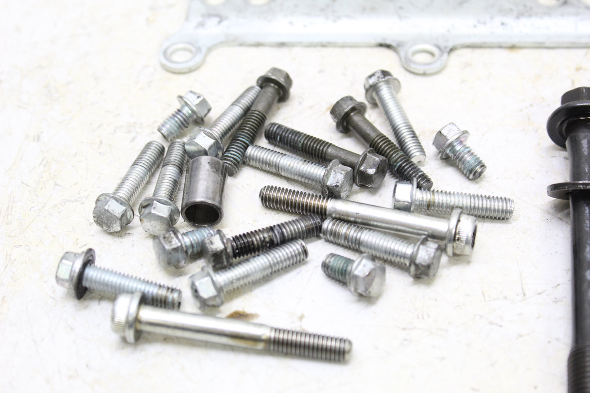 2007 Suzuki GSXR750 OEM ENGINE MOUNTING BOLTS HARDWARE MOTOR SCREWS