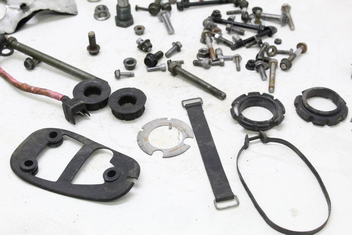2007 YAMAHA XVS650 V STAR 650 MISC BOLT HARDWARE FASTENER SET