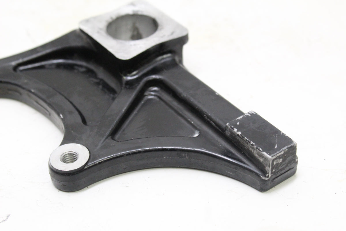 2004 SUZUKI GSXR600 OEM REAR BRAKE CALIPER MOUNT BRACKET HANGER