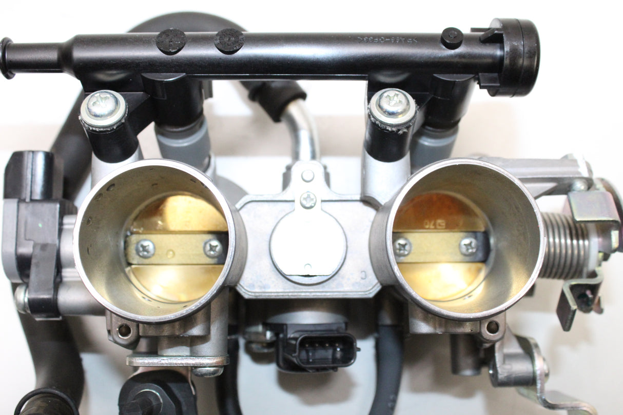 2021 Kawasaki Ninja 400 EX400 OEM MAIN FUEL INJECTORS / THROTTLE BODIES