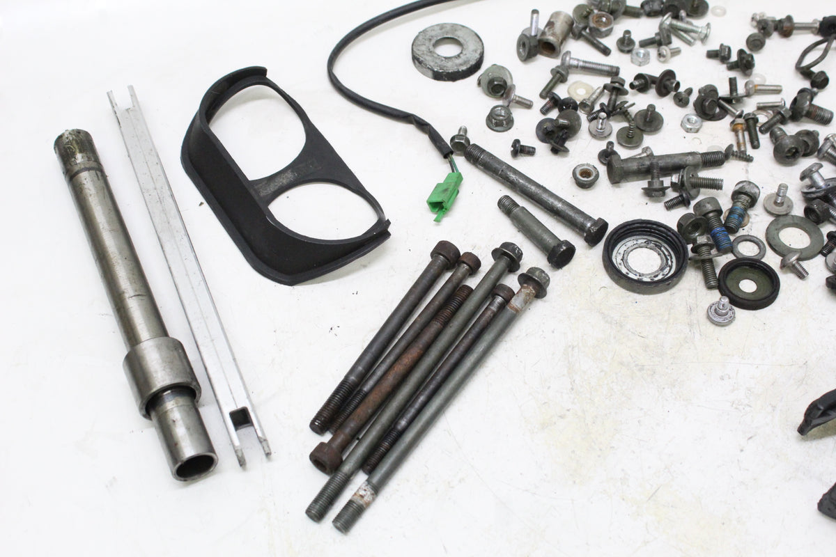 2003 YAMAHA FZ1 FZS1000 FAZER MISC HARDWARE BOLTS NUTS PARTS LOT SET