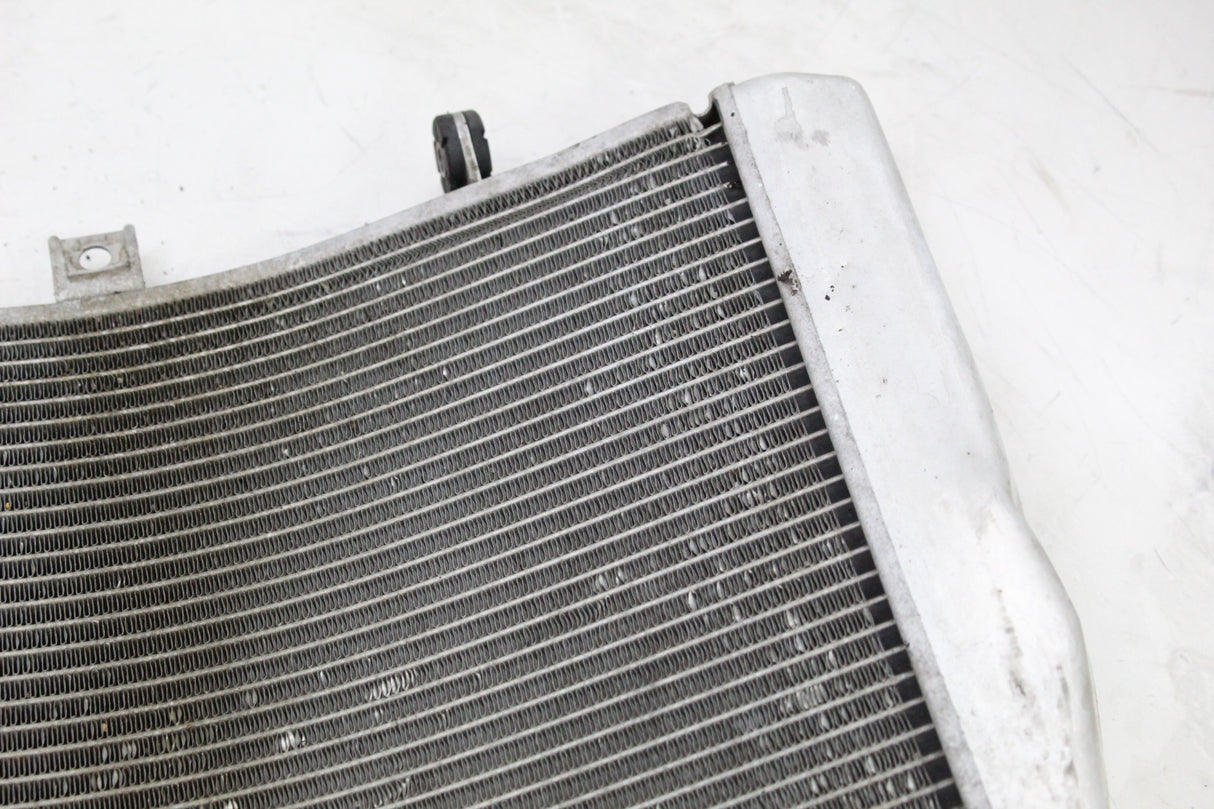 2004 Suzuki GSXR600 OEM ENGINE RADIATOR MOTOR COOLER COOLING RADIATER