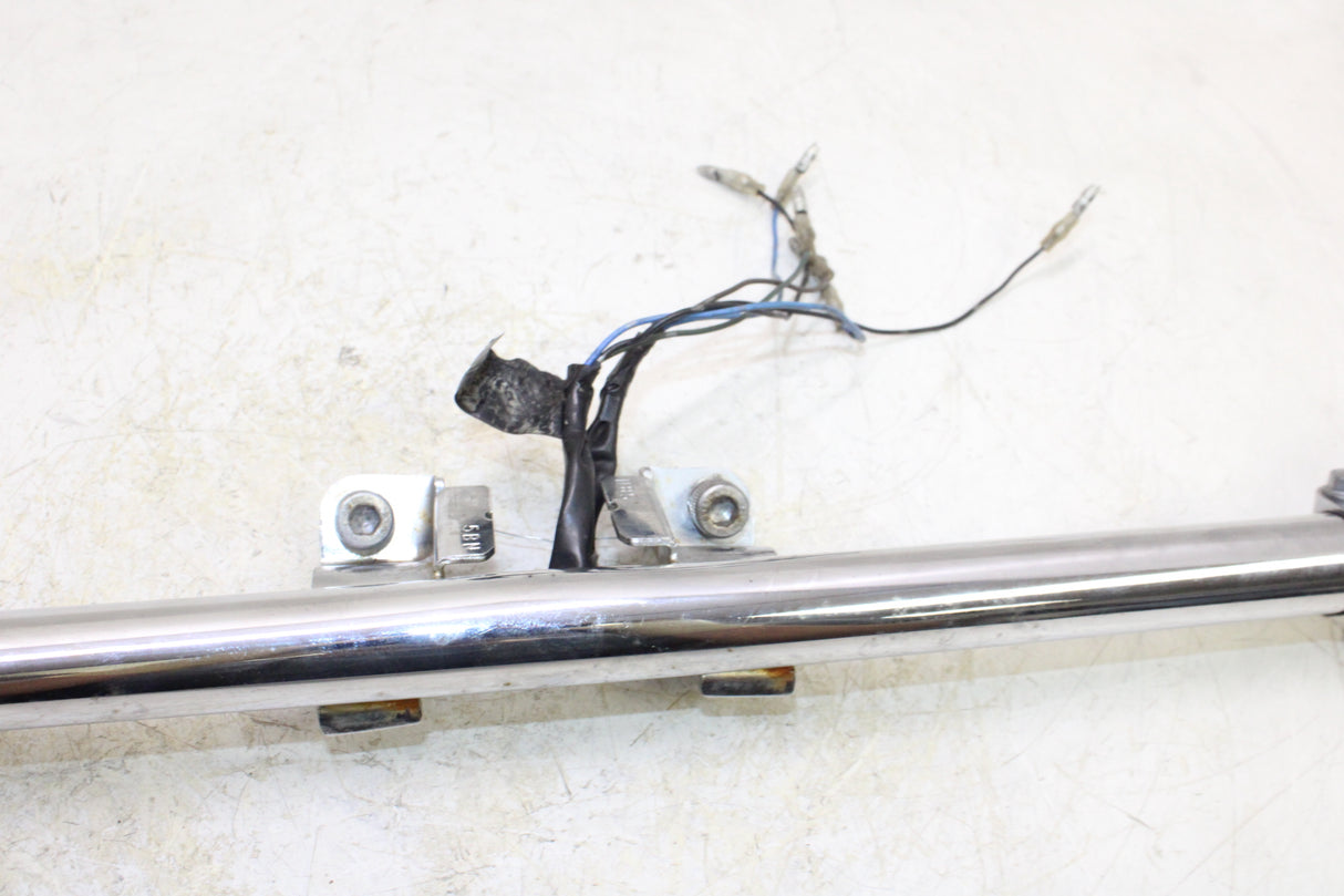 2007 Yamaha V Star 650 OEM FRONT LEFT RIGHT TURN SIGNALS LIGHT INDICATORS BAR