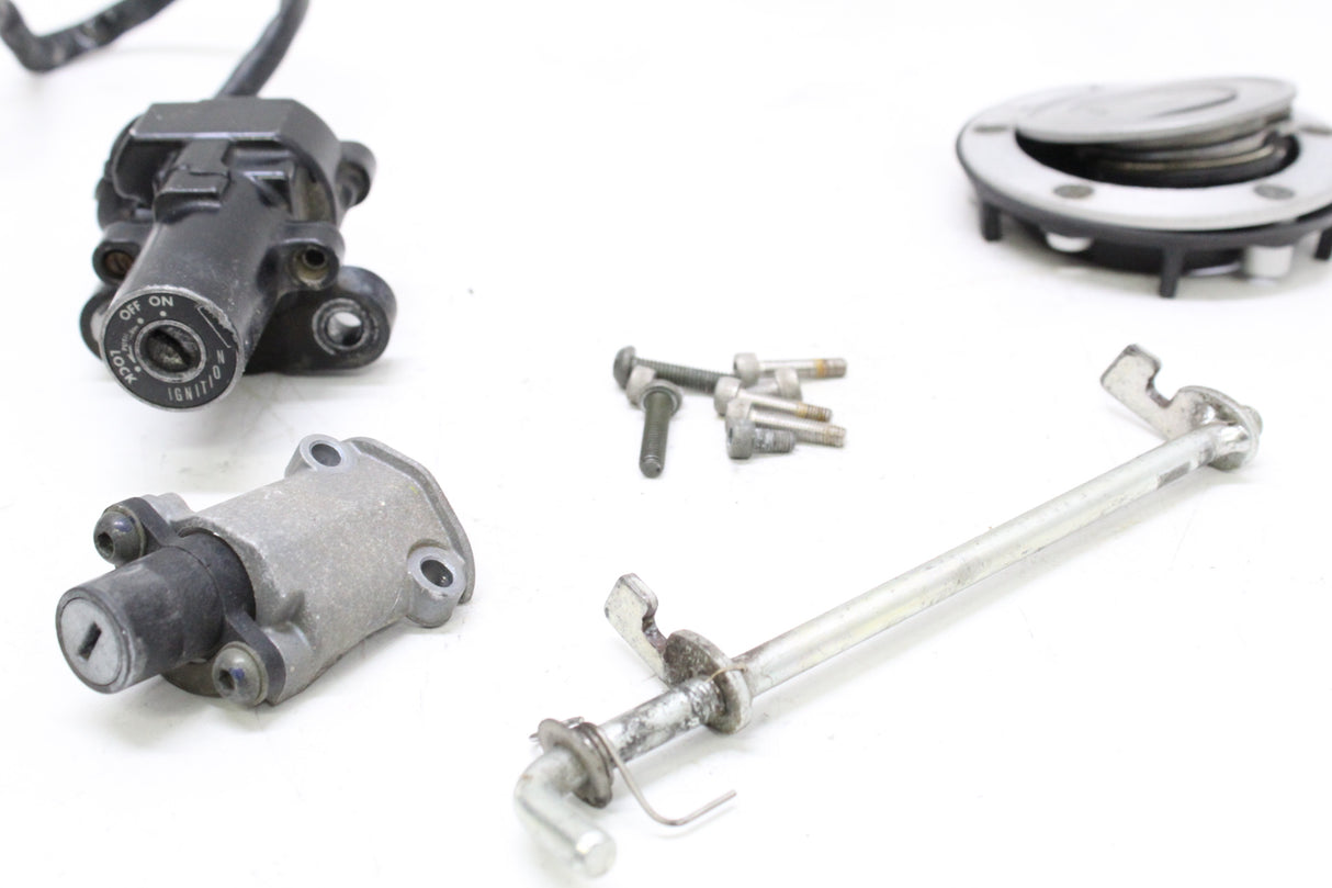 2007 Yamaha YZF R6S OEM IGNITION LOCK SET W/ GAS CAP SEAT LOCK !no Key!