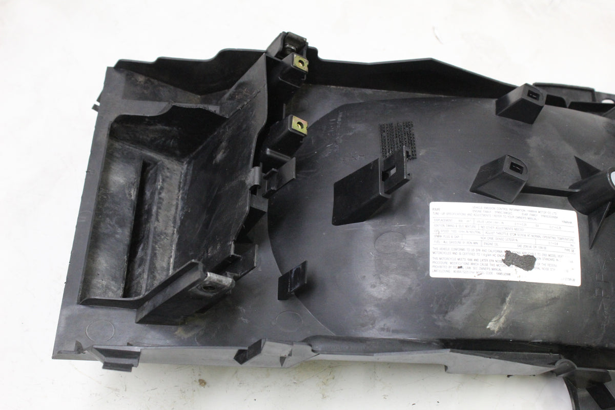 2003 YAMAHA FZ1 FZS1000 FAZER OEM REAR FENDER UNDERTAIL BATTERY TRAY