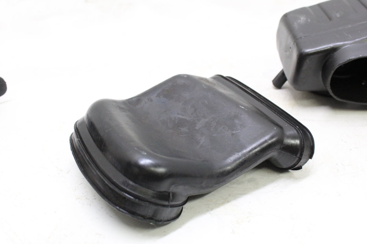 2004 SUZUKI GSXR600 OEM AIRBOX AIR CLEANER CAP COVER INTAKE DUCTS