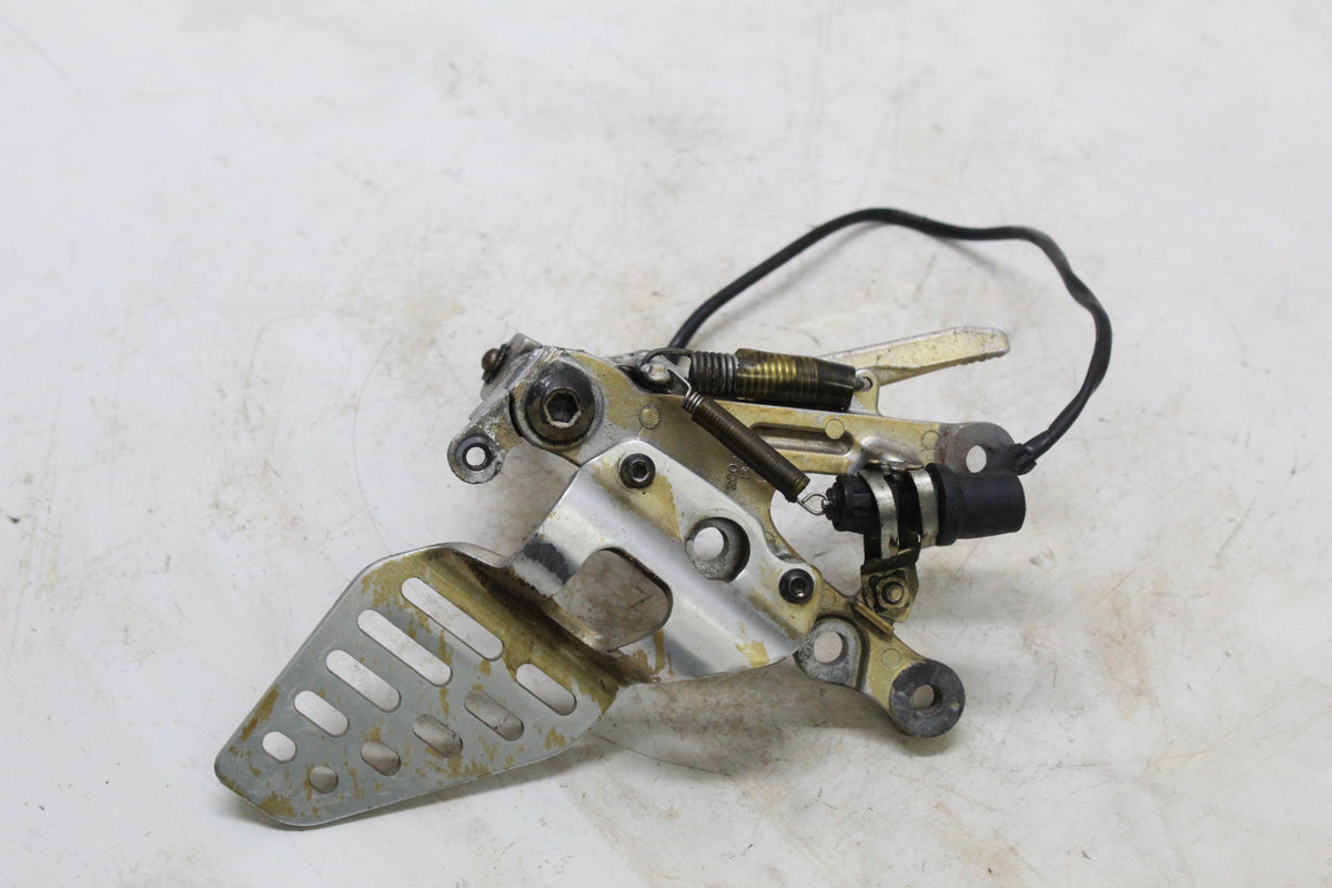 2009 Yamaha YZF R6S Right Rearset Bracket With Brake Pedal And Light Switch