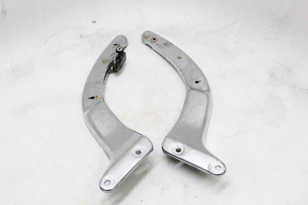 2007 YAMAHA XVS650 V STAR 650 OEM REAR FENDER STRUT RAILS PAIR