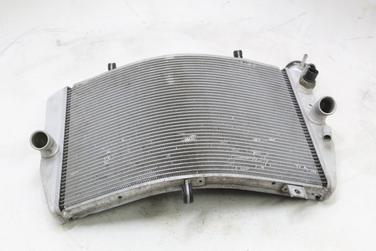 2004 Suzuki GSXR600 OEM ENGINE RADIATOR MOTOR COOLER COOLING RADIATER
