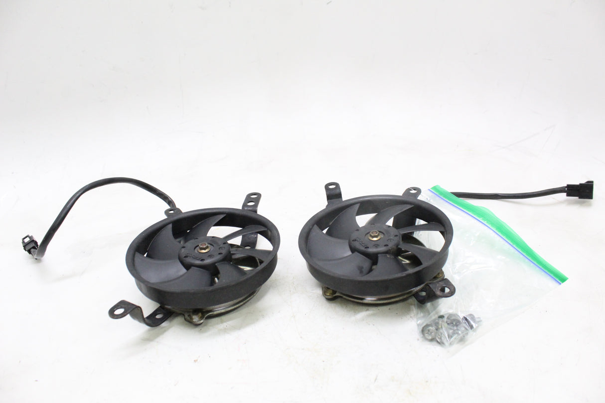 2005 Yamaha YZF R6 OEM ENGINE RADIATOR COOLING FAN RIGHT LEFT