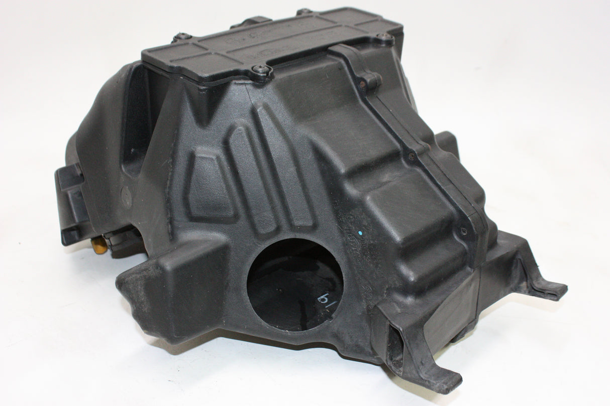 2004 Triumph Daytona 600 OEM AIRBOX AIR INTAKE FILTER BOX