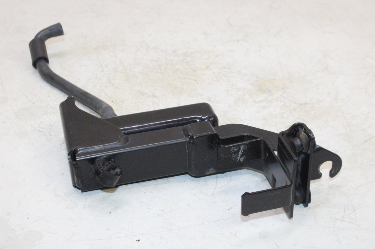 2005 Yamaha Road Star XV1700 OEM FUEL GAS TANK PUMP BRACKET W ENGINE STAY