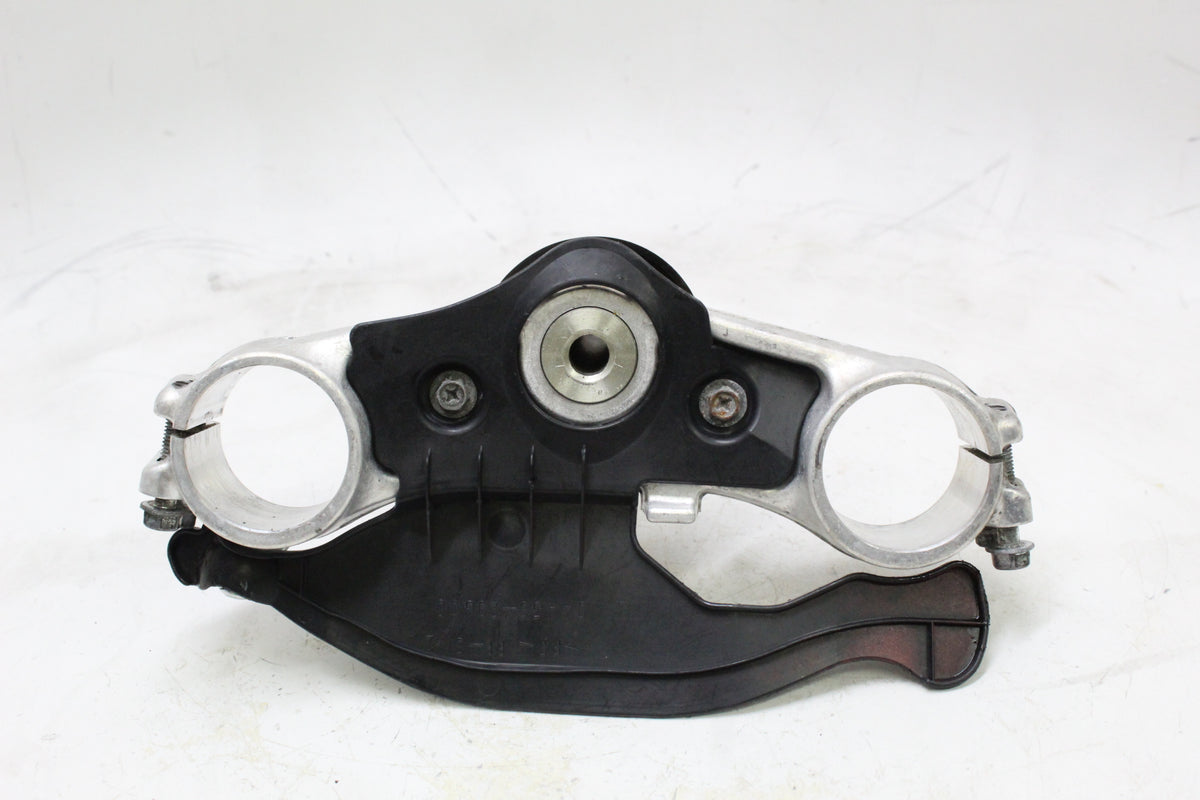 2004 SUZUKI GSXR600 OEM LOWER TRIPLE TREE STEERING STEM FORK CLAMP