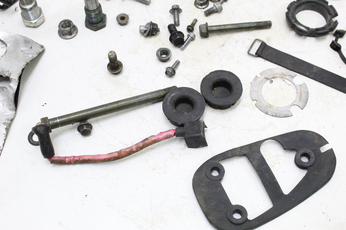 2007 YAMAHA XVS650 V STAR 650 MISC BOLT HARDWARE FASTENER SET