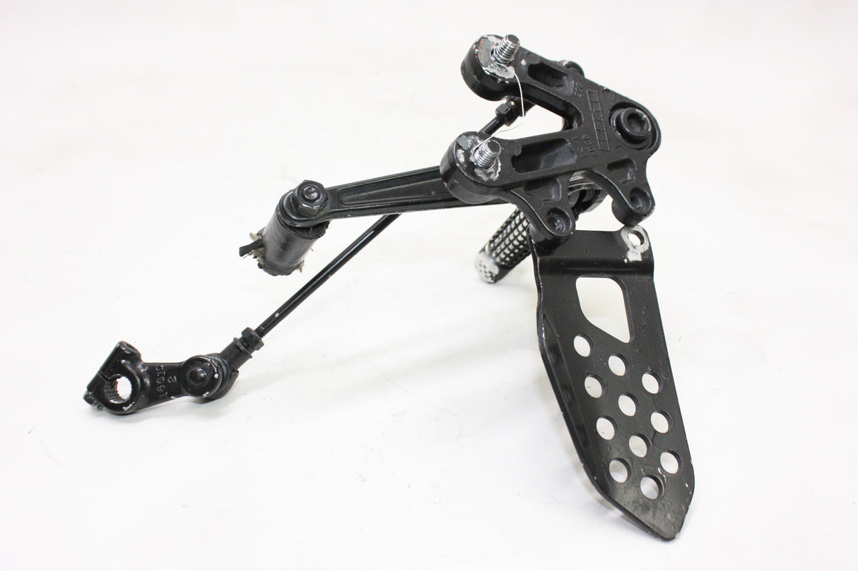 2005 Suzuki GSXR600 OEM LEFT REARSET REAR SET FOOT PEG W SHIFTER
