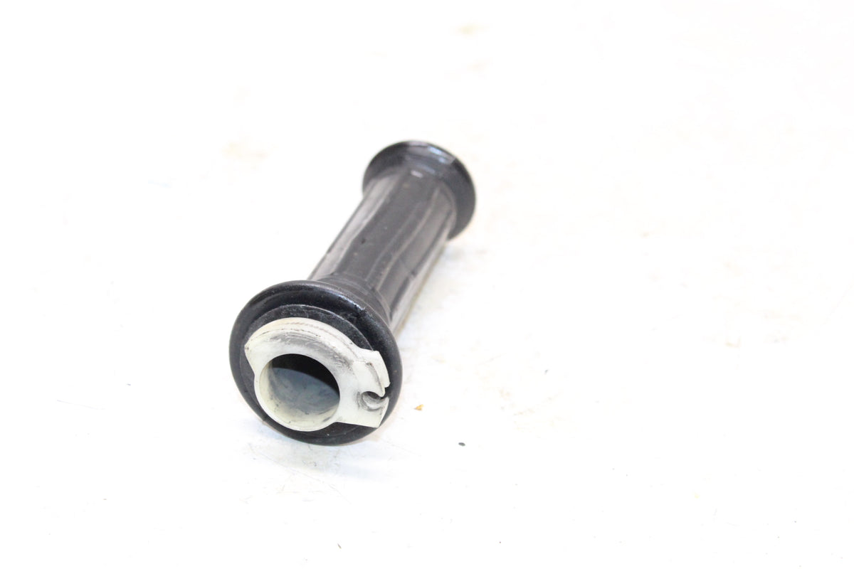 1983 Yamaha XC180 Riva 180 OEM Right Throttle Grip Tube Assembly