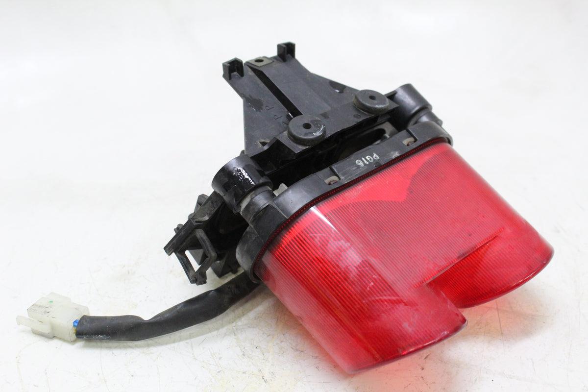 2003 YAMAHA FZ1 FZS1000 FAZER OEM REAR TAIL LIGHT BRAKE LAMP ASSEMBLY
