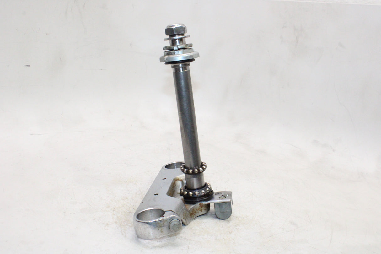 1995 Honda Shadow VLX 600 VT600C OEM FRONT FORKS CLAMP LOWER TRIPLE TREE STEM