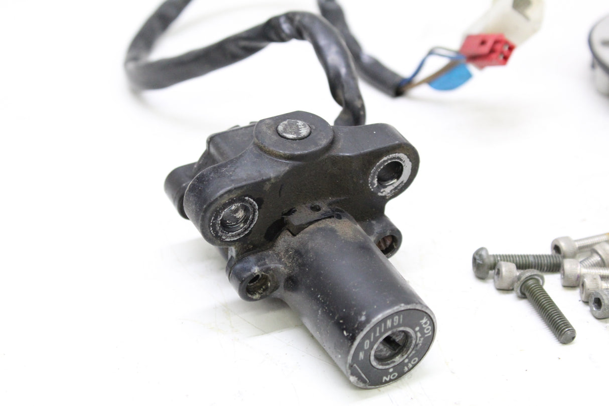 2007 Yamaha YZF R6S OEM IGNITION LOCK SET W/ GAS CAP SEAT LOCK !no Key!