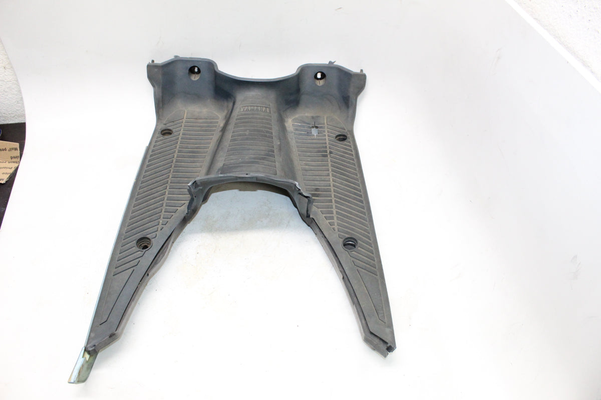1983 Yamaha XC180 Riva 180 OEM Footrest Floor Board Panel