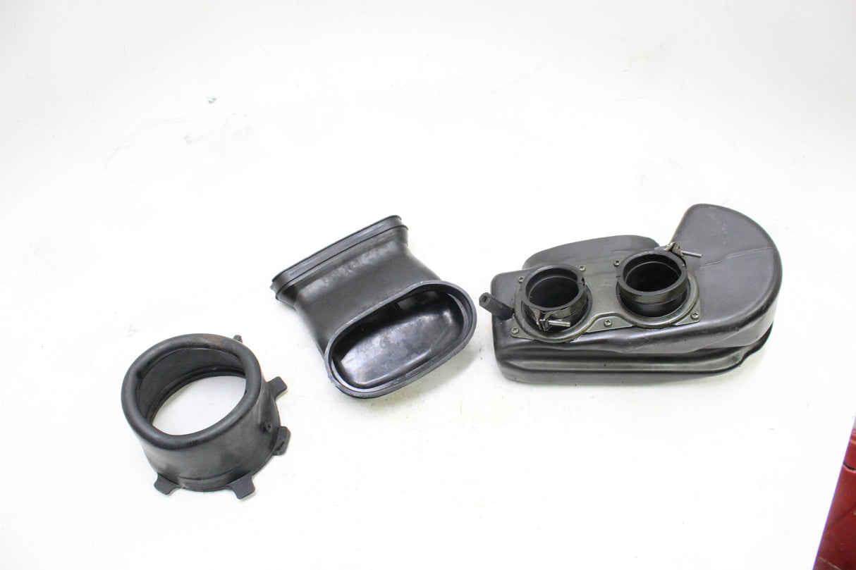 2004 SUZUKI GSXR600 OEM AIRBOX AIR CLEANER CAP COVER INTAKE DUCTS