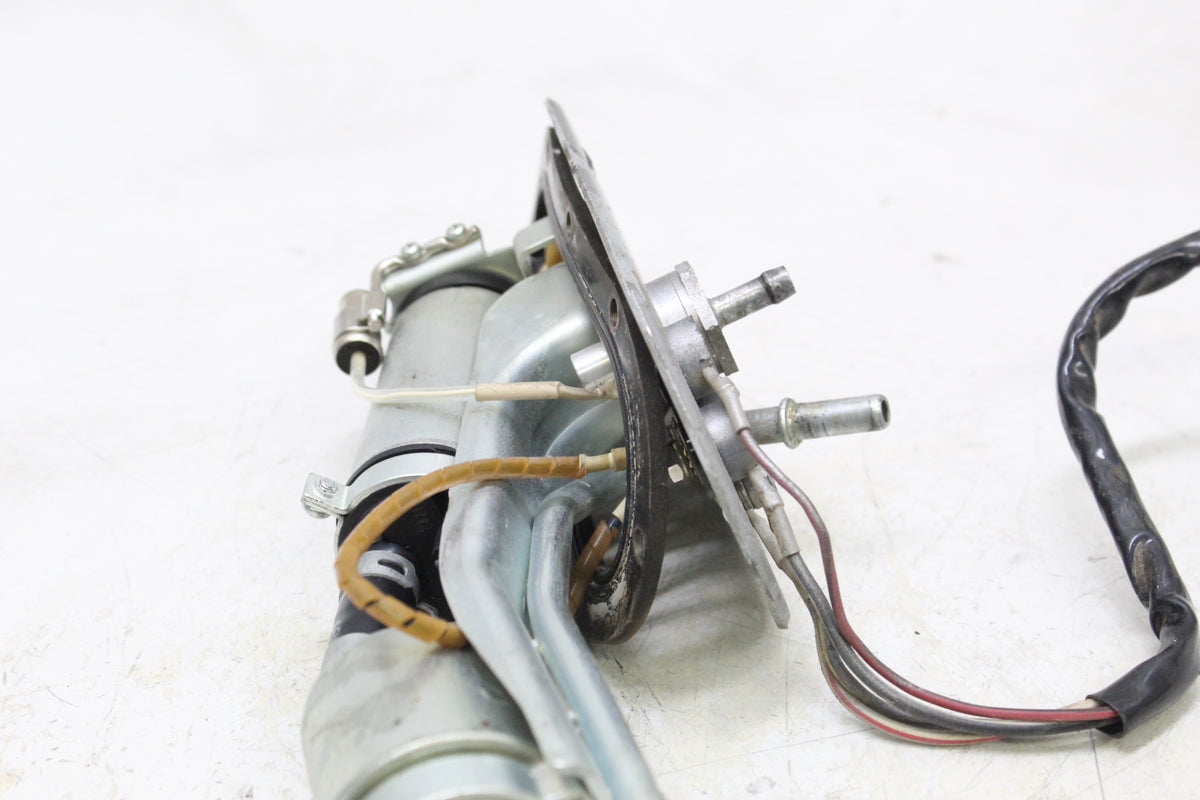 2005 KAWASAKI VULCAN 1500 VN1500 OEM Fuel Pump Assembly 49040-1071