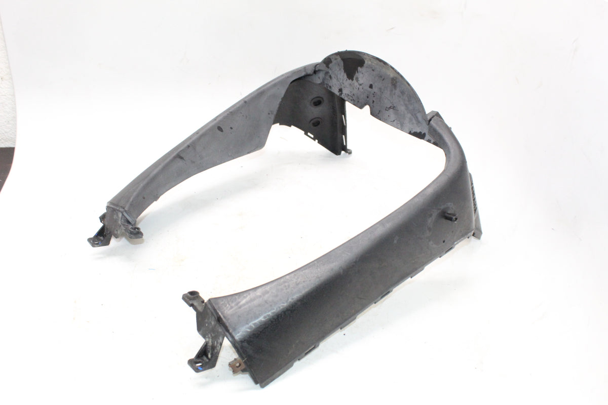 2002 Yamaha Zuma 50 YW50 OEM Front Fender Surround Trim With Reflectors