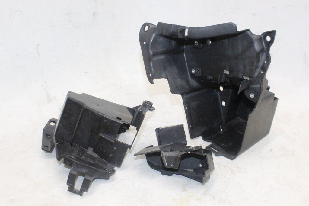 2004 Honda Shadow Vlx Vt600Cd Oem Battery Tray Box Holder