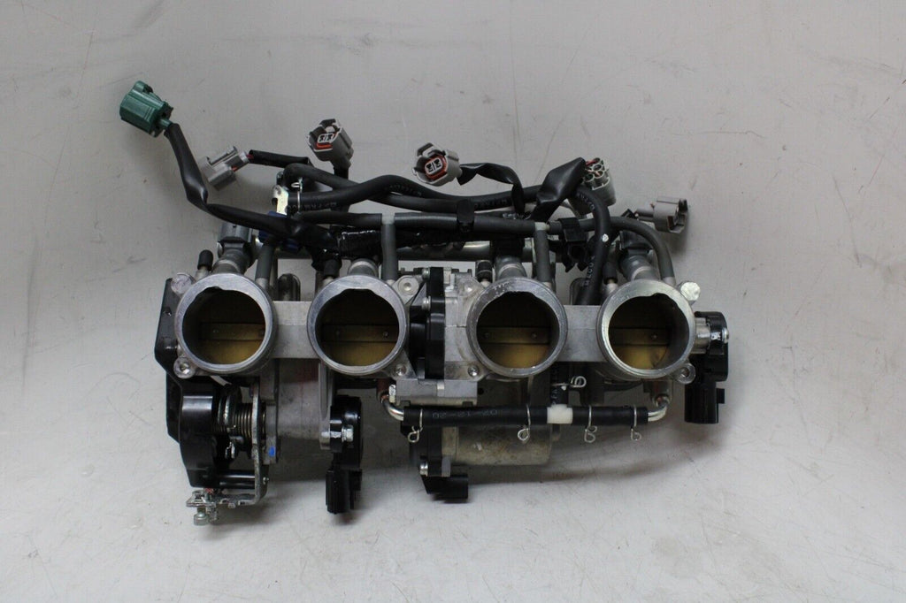 2008 Yamaha Yzf R1 Oem Main Fuel Injectors / Throttle Bodies