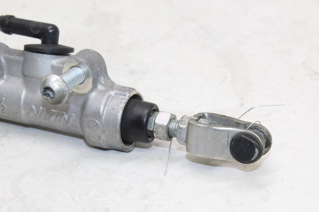 2015-18 Yamaha Yzf R3 Rear Back Brake Master Cylinder Oem