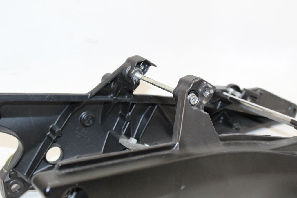 2008 Suzuki Gsxr1000 Rear Subframe Back Sub Frame