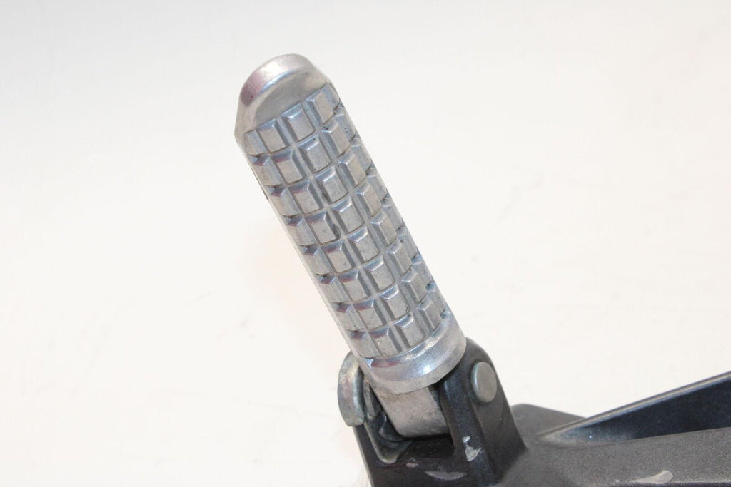 2010 Kawasaki Ninja 250R Ex250J Rear Back Passenger Peg Set Pair