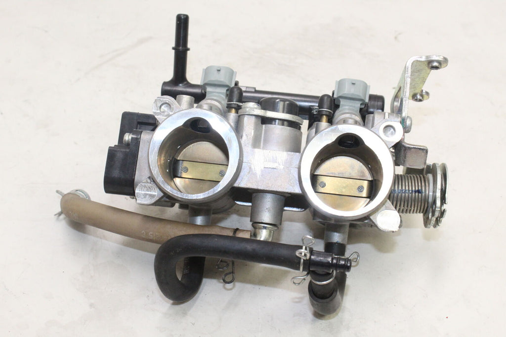 2015-18 Yamaha Yzf R3 Carbs Carburetors Oem