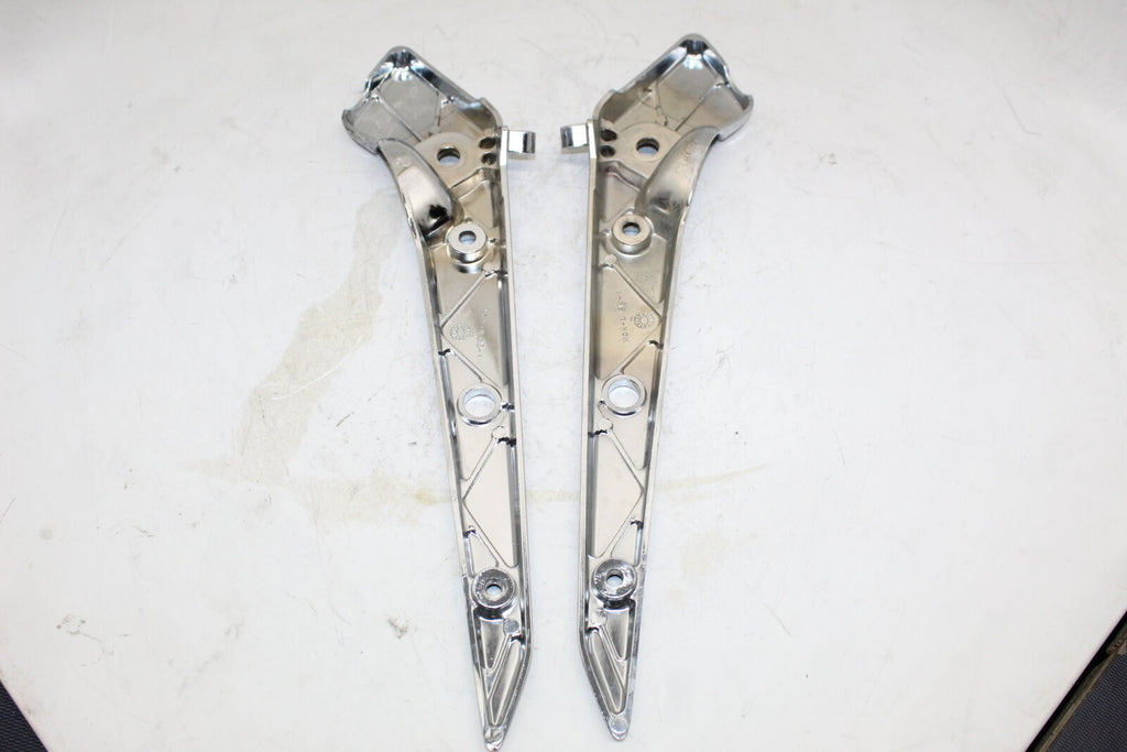 2003 Honda Vtx1800C Rear Fender Bracket Struts