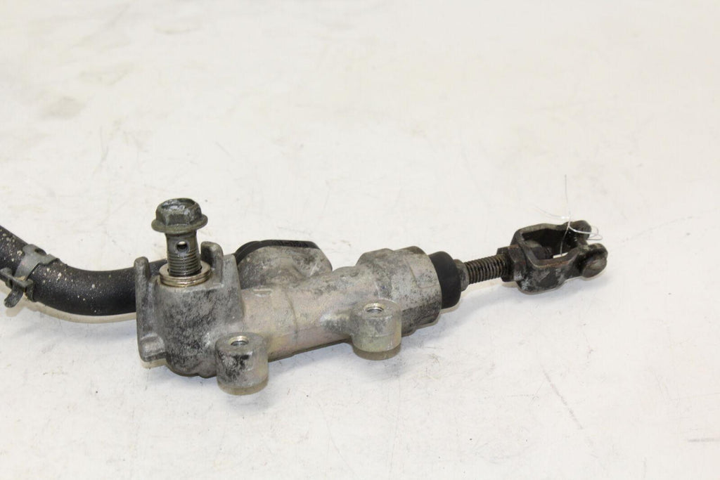 1997 Suzuki Gsxr750 Rear Back Brake Master Cylinder W Reservoir