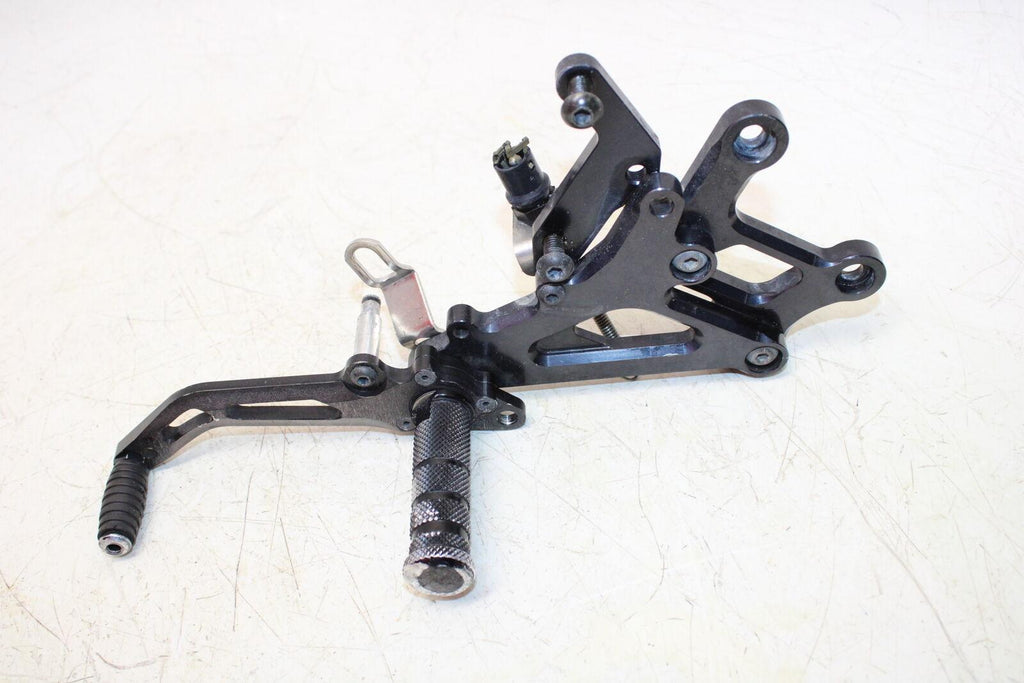 2003 Yamaha Yzf R1 Right Left Rearsets Rear Set Driver Foot Pegs