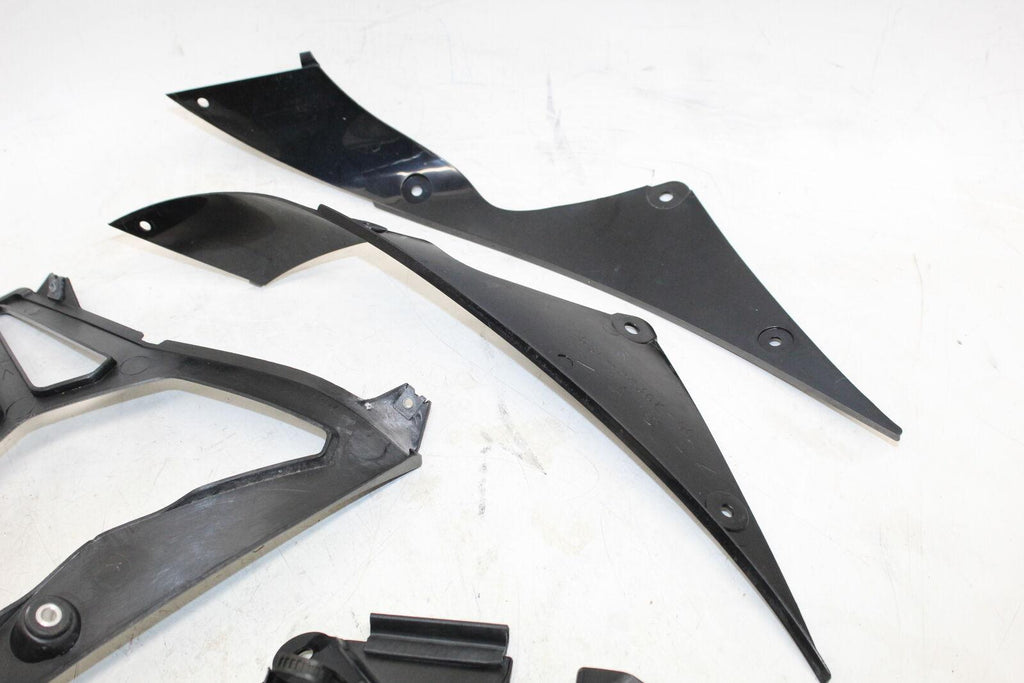 2009 Yamaha Yzf R6S Inner Fairing Cowl Trim Cover Panel Kit