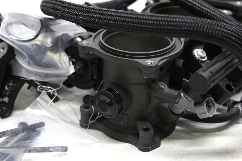 2016 Kawasaki Ninja H2 Main Fuel Injectors / Throttle Bodies