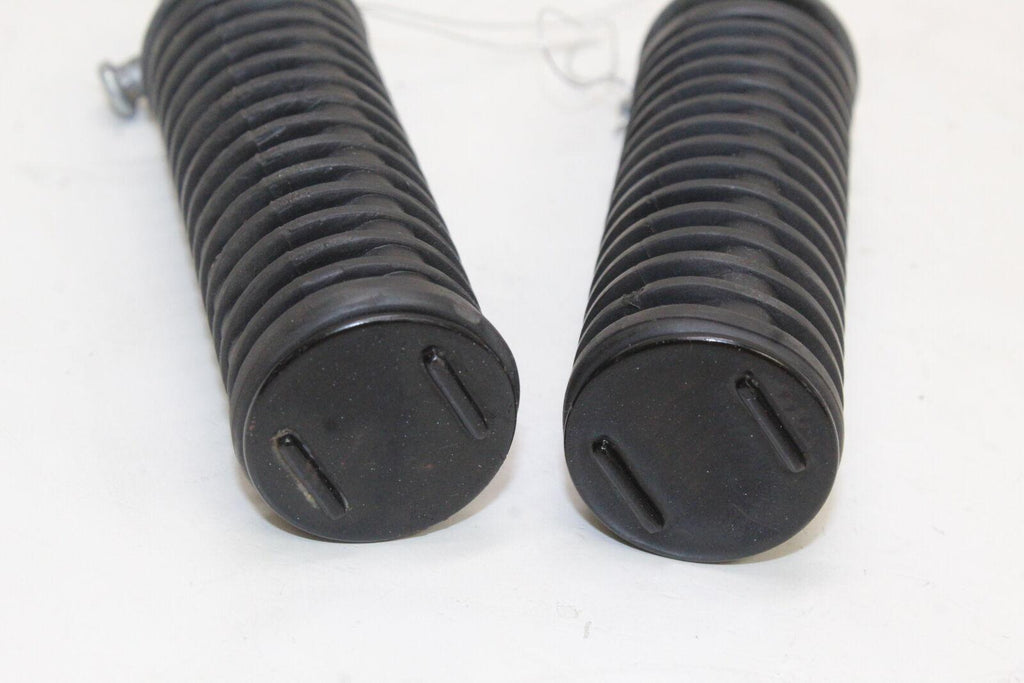 2004 Honda Shadow Aero 750 Vt750C Rear Passenger Foot Step Pegs Oem