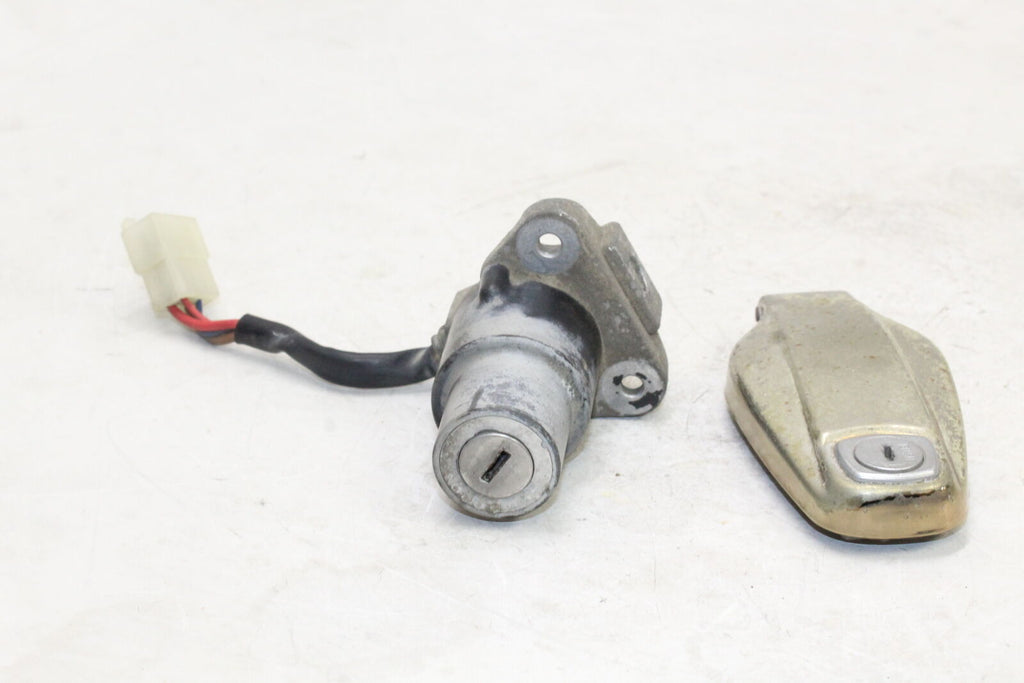 1978-81 Yamaha Xs1100S Special Ignition Lock Gas Lock Oem *No Key*