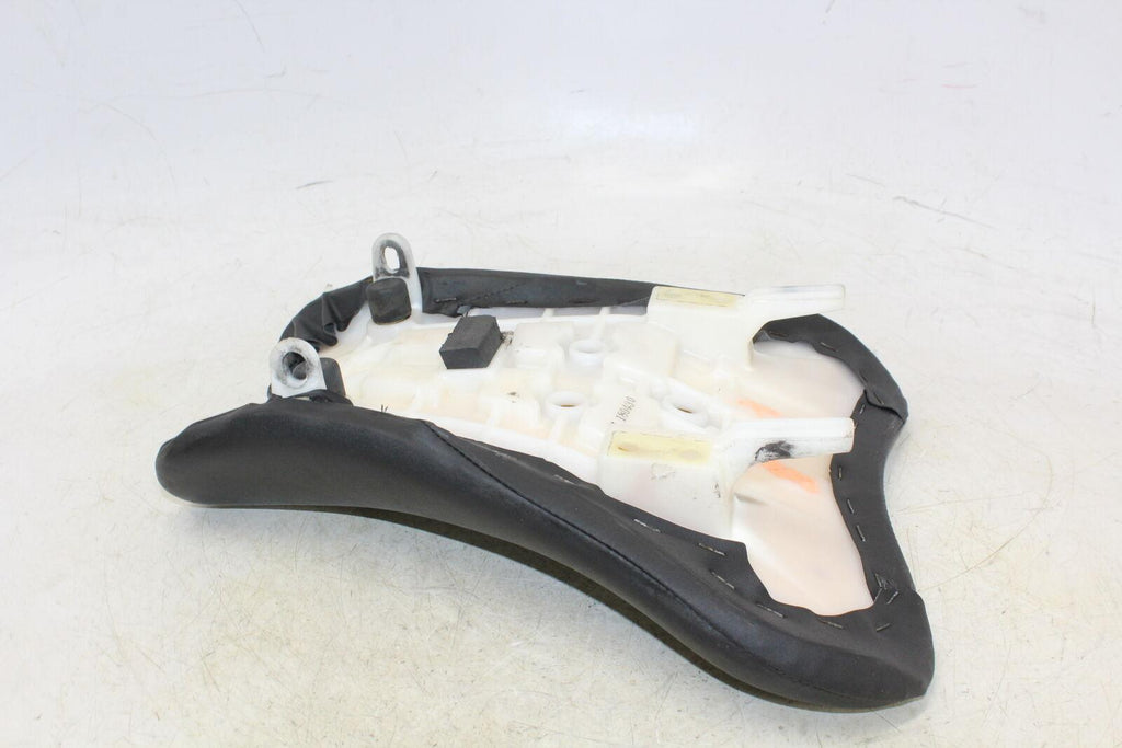 2006 Suzuki Gsxr600 Front Drivers Seat Pad Saddle Pillion